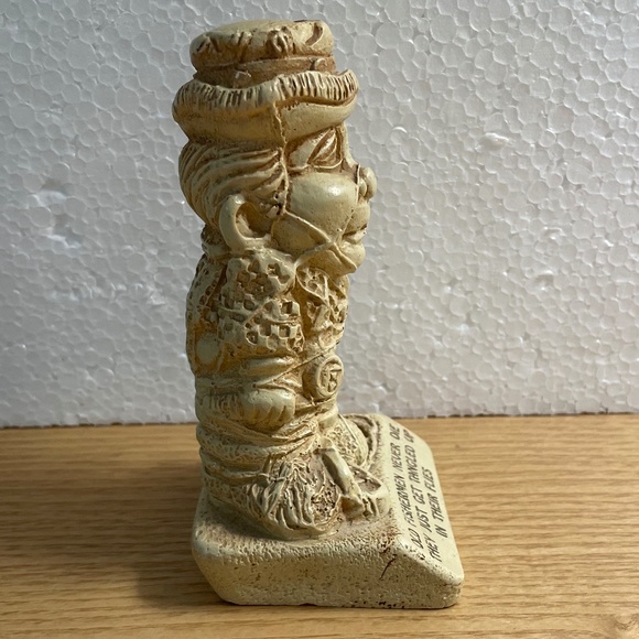 Vintage 1972 Paula Statue Figurine Old Fishermen Never Die They Just Get Tangled - Picture 4 of 8